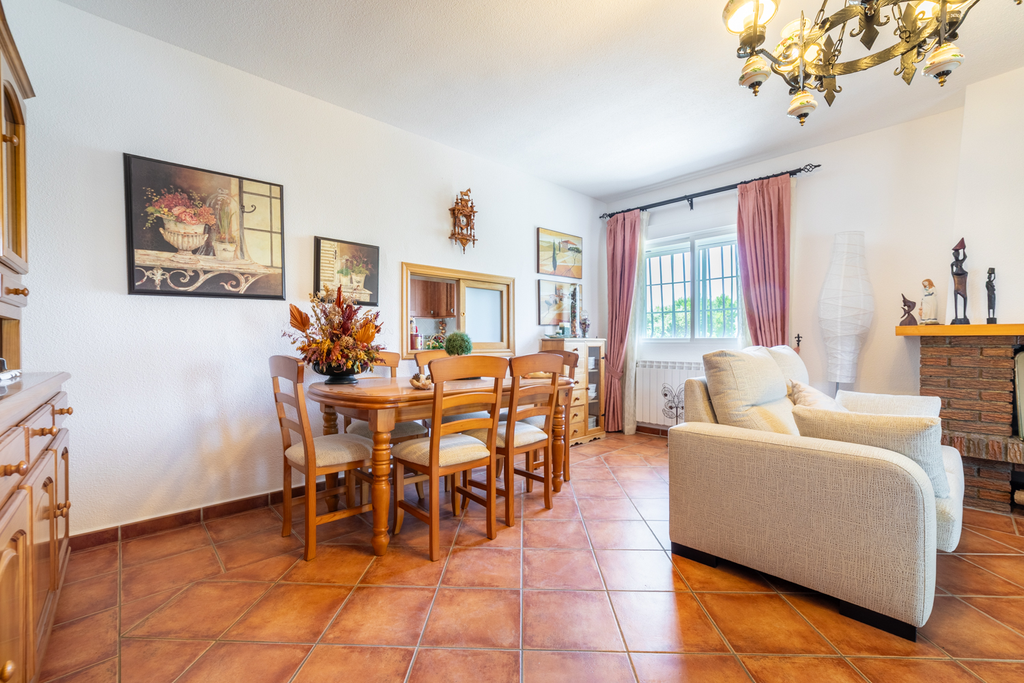 Calle Puerto de Navacerrada 63, Valdemorillo (14 de 40).webp